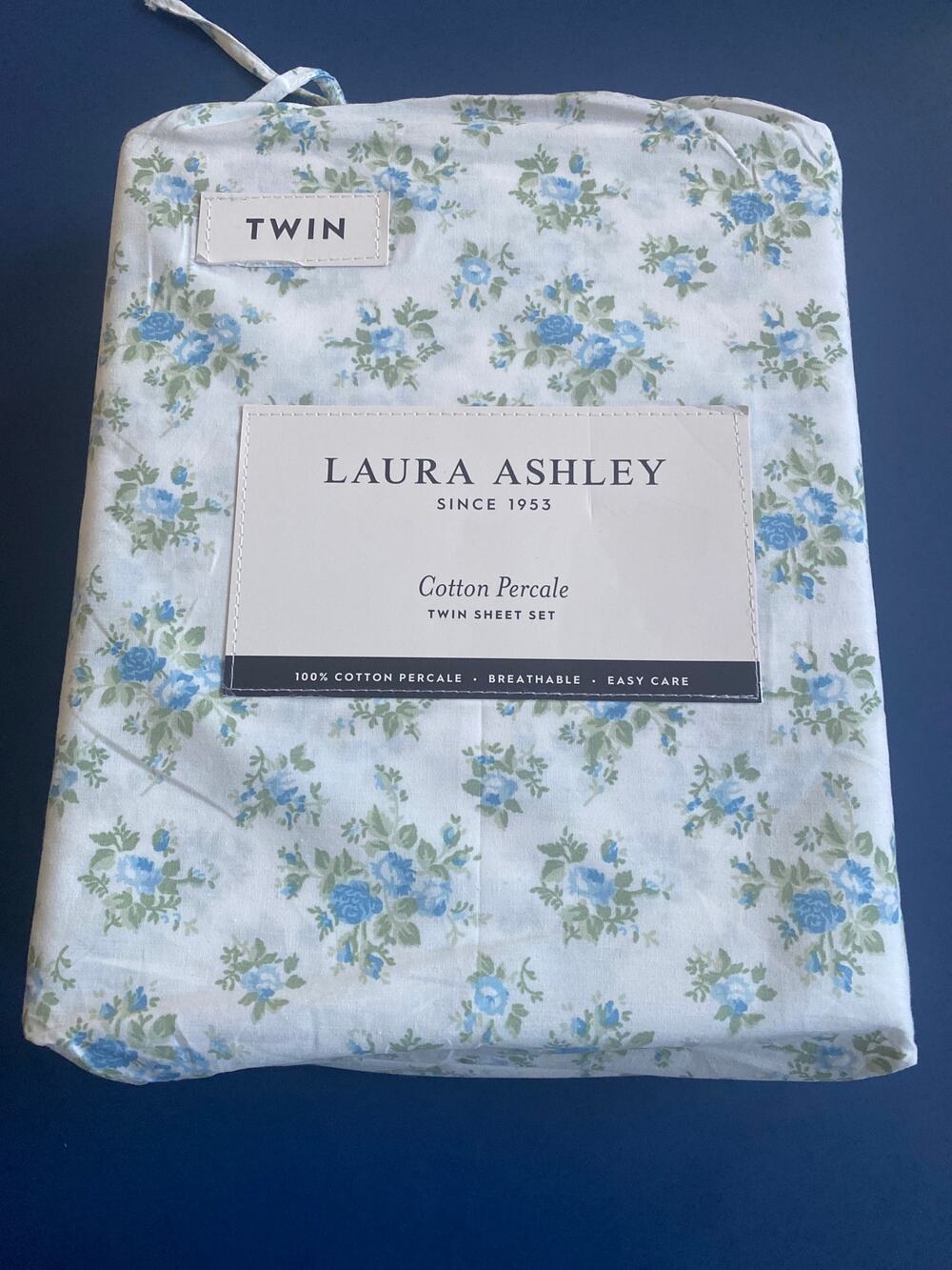 NWT Laura Ashley Cotton Percale Twin Sheet Set
